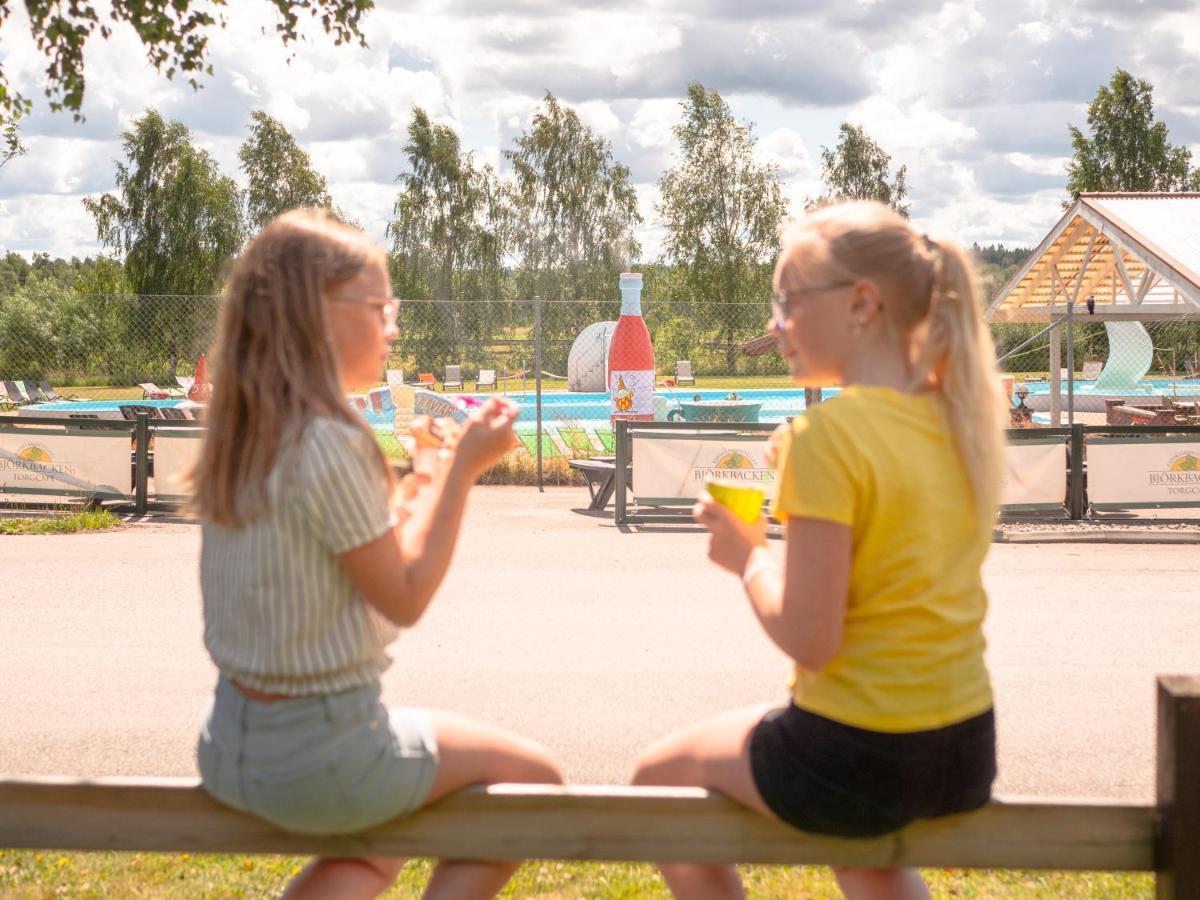 Bjoerkbackens Stugby I Виммербю Экстерьер фото